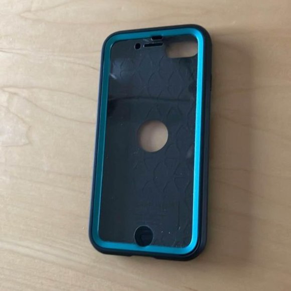 iPhone SE 3rd Generation Green Case - Picture 1 of 2
